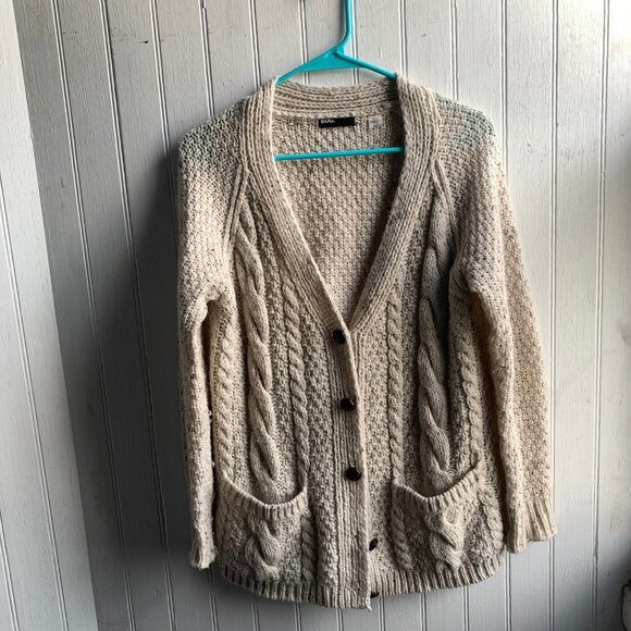 BDG UO Oatmeal Cable knit Chunky Oversized Cardigan Leather  Look Buttons  - XS - Picture 2 of 7